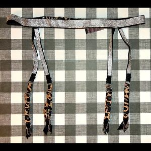 3/$20 •NWT• VS Shine Strap Garter Belt